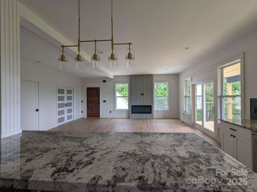 689 Blake Drive, Canton, NC 28716.  MLS# CAR4253513, YatesRealty ID 19776. 