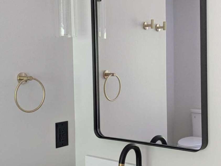 689 Blake Drive, Canton, NC 28716.  MLS# CAR4253513, YatesRealty ID 19776. 