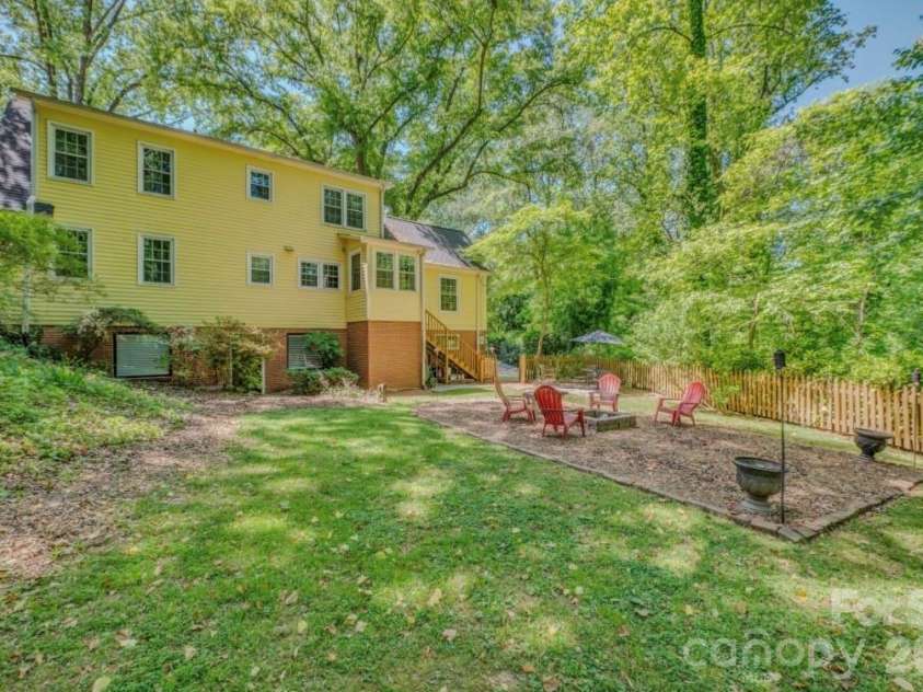 112 Kinwood Street, Morganton, NC 28655.  MLS# CAR4374447, YatesRealty ID 19777. 