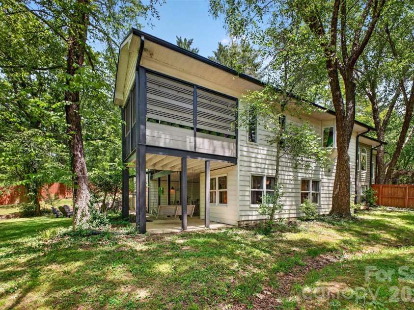 170 Weston Road, Arden, NC 28704.  MLS# CAR4379602, YatesRealty ID 19778. 