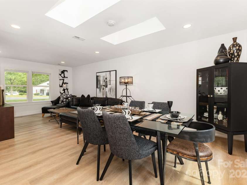 6824 Cortez Trail, Charlotte, NC 28227.  MLS# CAR4257515, YatesRealty ID 19778. Dining Room & Family Room