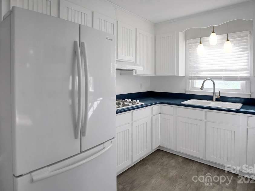 1925 Montclair Avenue, Gastonia, NC 28054.  MLS# CAR4328573, YatesRealty ID 19779. 