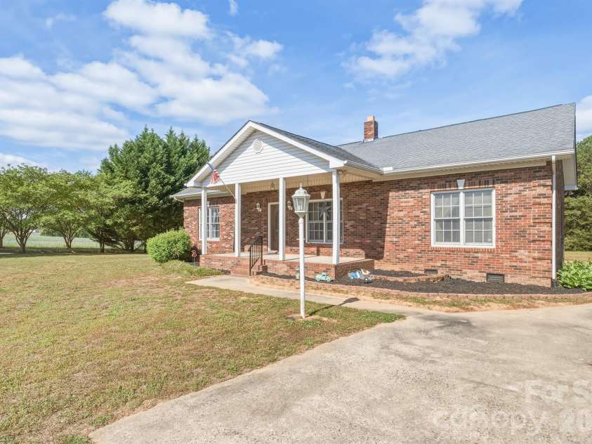 7195 Beaver Road, Kannapolis, NC 28081.  MLS# CAR4379140, YatesRealty ID 19779. 