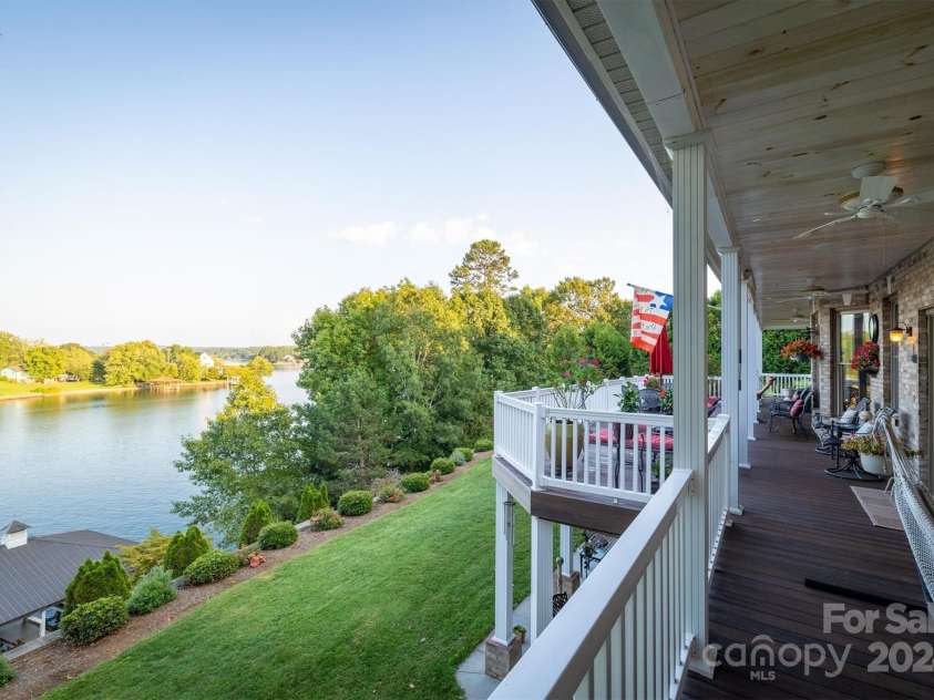 34 Sandbar Drive, Taylorsville, NC 28681.  MLS# CAR4173010, YatesRealty ID 1978. 