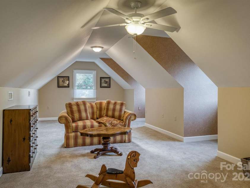 34 Sandbar Drive, Taylorsville, NC 28681.  MLS# CAR4173010, YatesRealty ID 1978. 