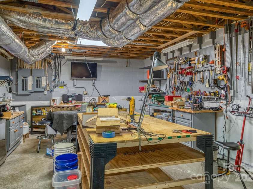 34 Sandbar Drive, Taylorsville, NC 28681.  MLS# CAR4173010, YatesRealty ID 1978. 