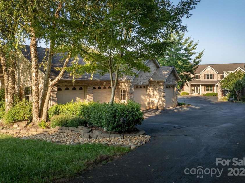 34 Sandbar Drive, Taylorsville, NC 28681.  MLS# CAR4173010, YatesRealty ID 1978. 