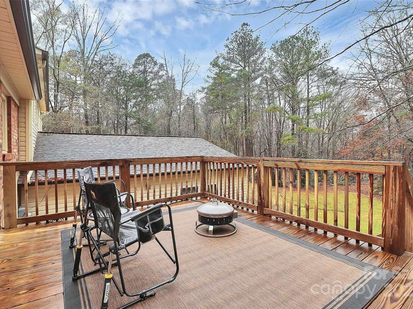 710 Plantation Road, Lancaster, SC 29720.  MLS# CAR4326546, YatesRealty ID 1978. 