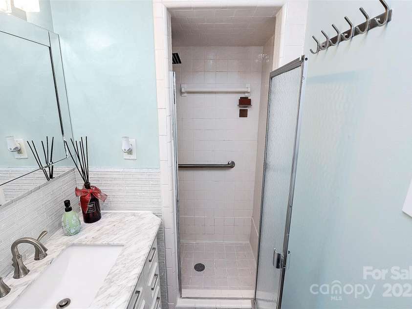 710 Plantation Road, Lancaster, SC 29720.  MLS# CAR4326546, YatesRealty ID 1978. 