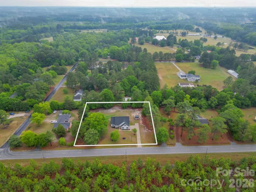 939 Old Stagecoach Road, Camden, SC 29020.  MLS# CAR4379219, YatesRealty ID 19780. 