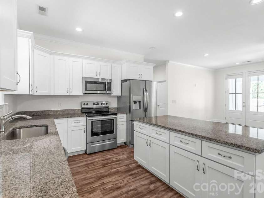 939 Old Stagecoach Road, Camden, SC 29020.  MLS# CAR4379219, YatesRealty ID 19780. 