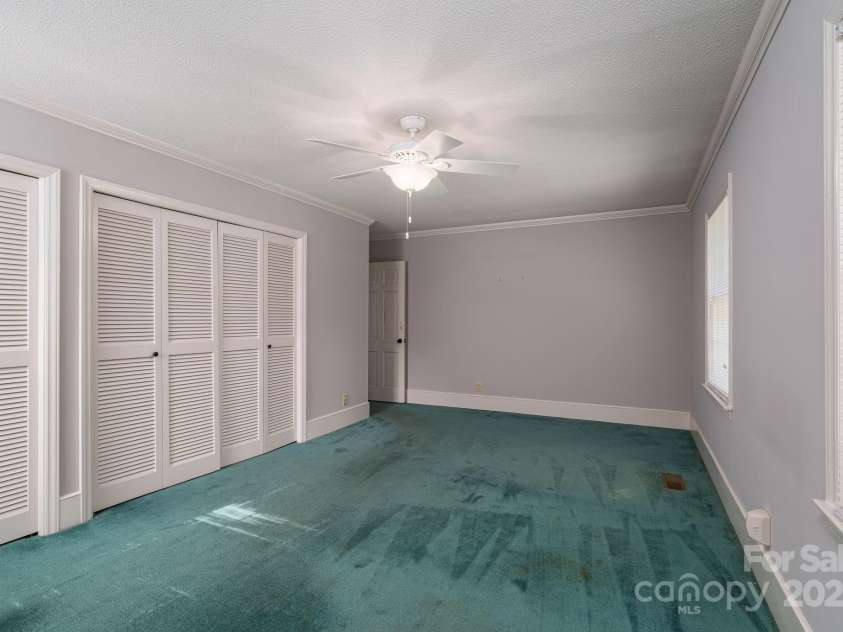2240 Armstrong Park Drive, Gastonia, NC 28054.  MLS# CAR4252348, YatesRealty ID 19781. 