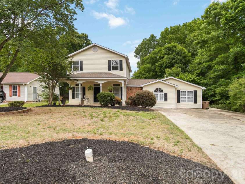 3009 Faircroft Way, Monroe, NC 28110.  MLS# CAR4376059, YatesRealty ID 19781. 