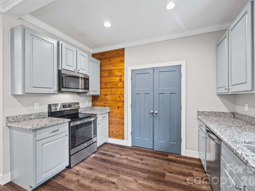 103.5 Foote Street, Chester, SC 29706.  MLS# CAR4377694, YatesRealty ID 19782. 