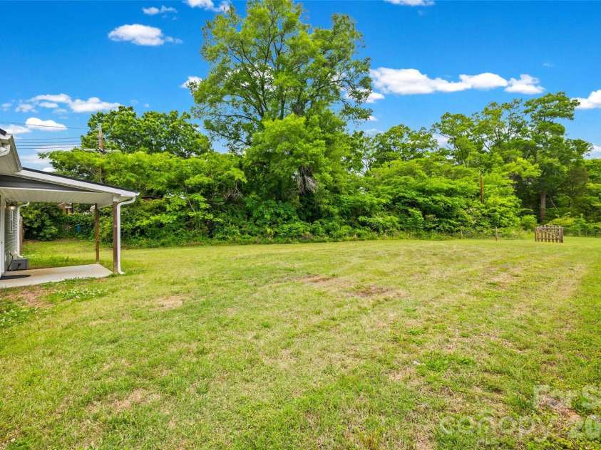 103.5 Foote Street, Chester, SC 29706.  MLS# CAR4377694, YatesRealty ID 19782. Large yard with covered patio.