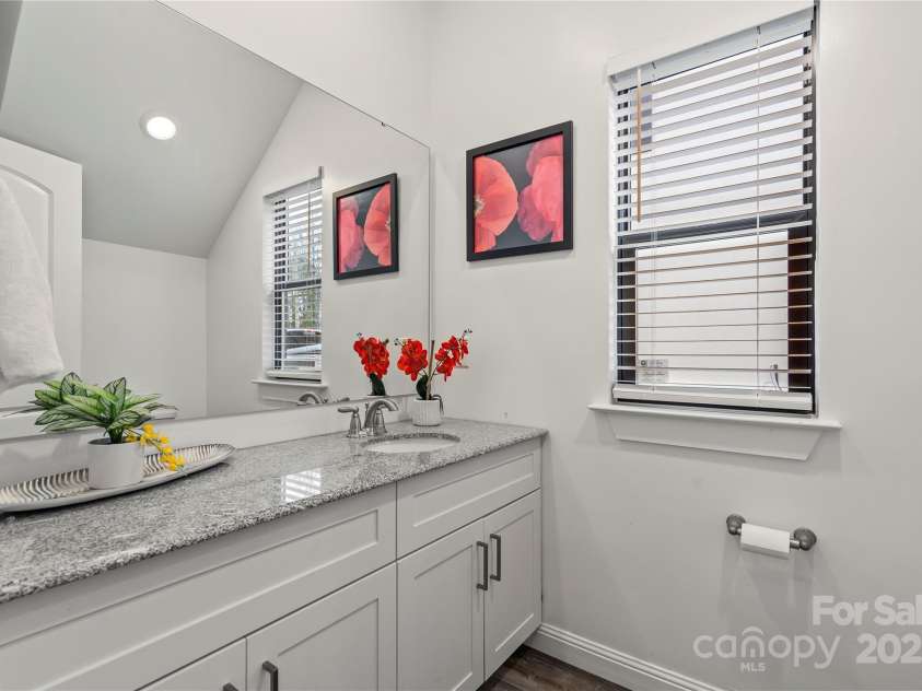 2813 Ava Avenue, Charlotte, NC 28208.  MLS# CAR4266386, YatesRealty ID 19783. 