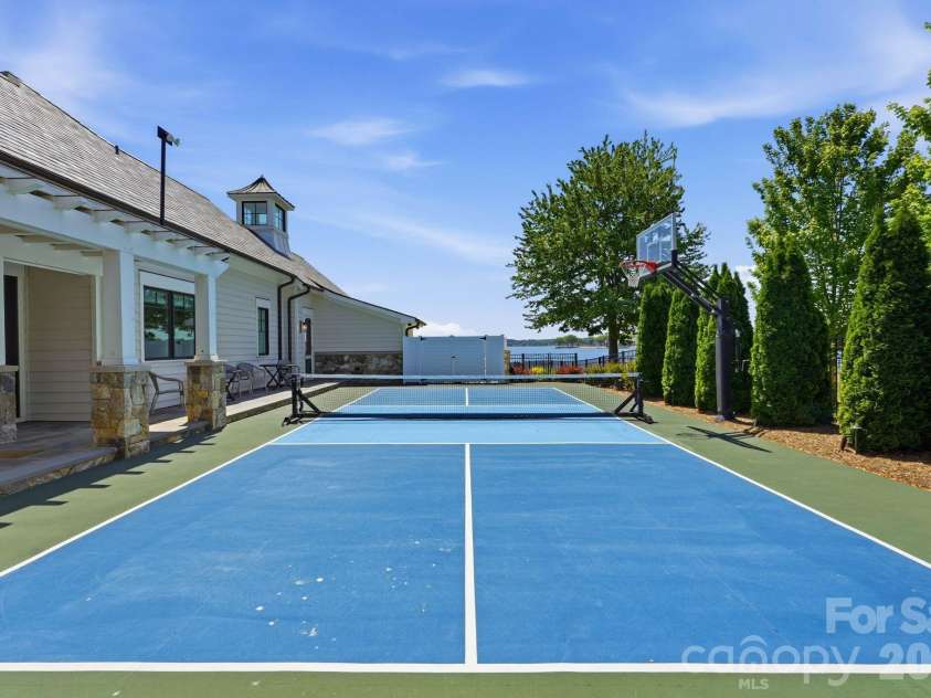 8515 Norman Estates Drive, Denver, NC 28037.  MLS# CAR4371858, YatesRealty ID 19786. 