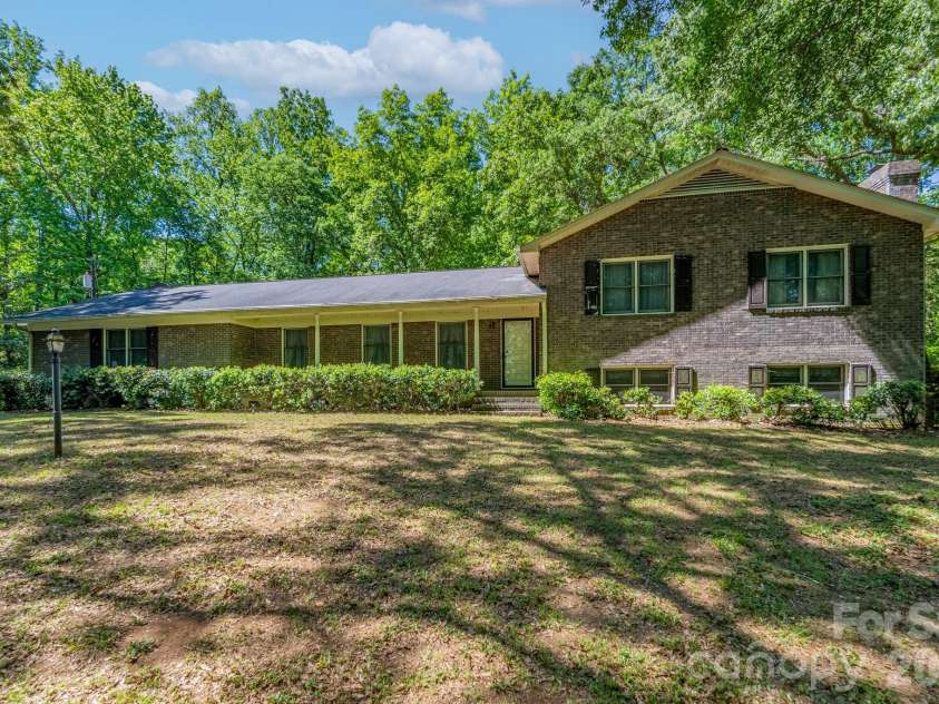 1836 Westbrook Road, Edgemoor, SC 29712.  MLS# CAR4379037, YatesRealty ID 19787. 