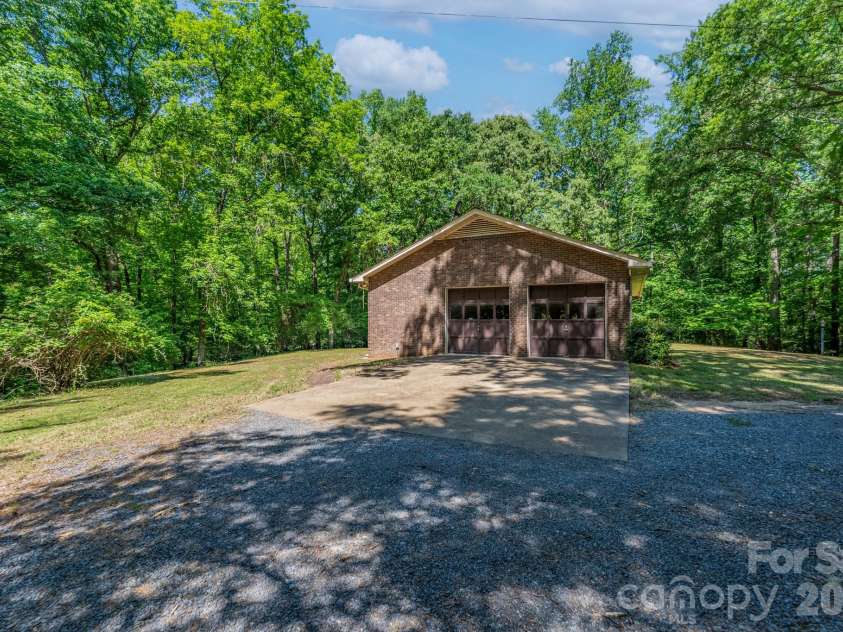 1836 Westbrook Road, Edgemoor, SC 29712.  MLS# CAR4379037, YatesRealty ID 19787. 
