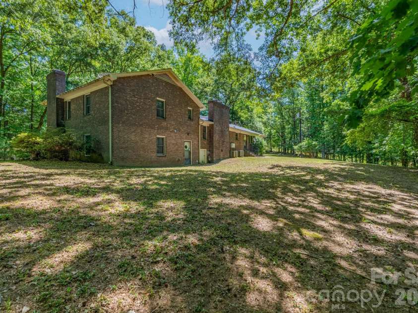 1836 Westbrook Road, Edgemoor, SC 29712.  MLS# CAR4379037, YatesRealty ID 19787. 