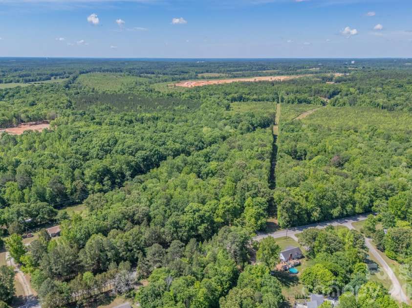1836 Westbrook Road, Edgemoor, SC 29712.  MLS# CAR4379037, YatesRealty ID 19787. 