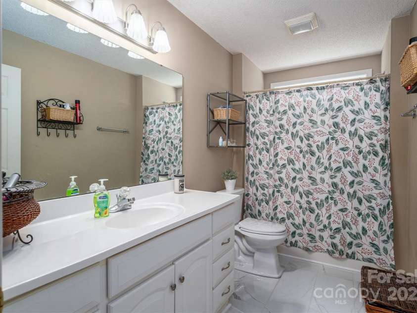 1335 Huckleberry Drive, Lincolnton, NC 28092.  MLS# CAR4201338, YatesRealty ID 1979. 