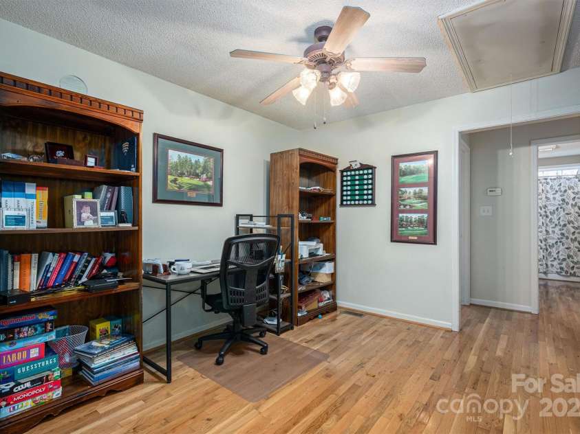 1335 Huckleberry Drive, Lincolnton, NC 28092.  MLS# CAR4201338, YatesRealty ID 1979. 