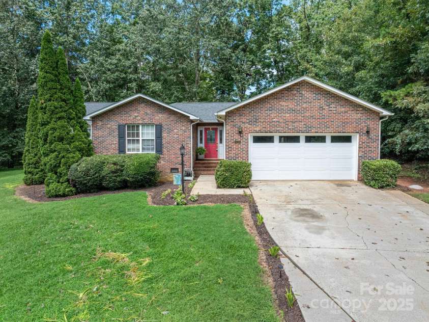 1335 Huckleberry Drive, Lincolnton, NC 28092.  MLS# CAR4201338, YatesRealty ID 1979. Virtually Renovated