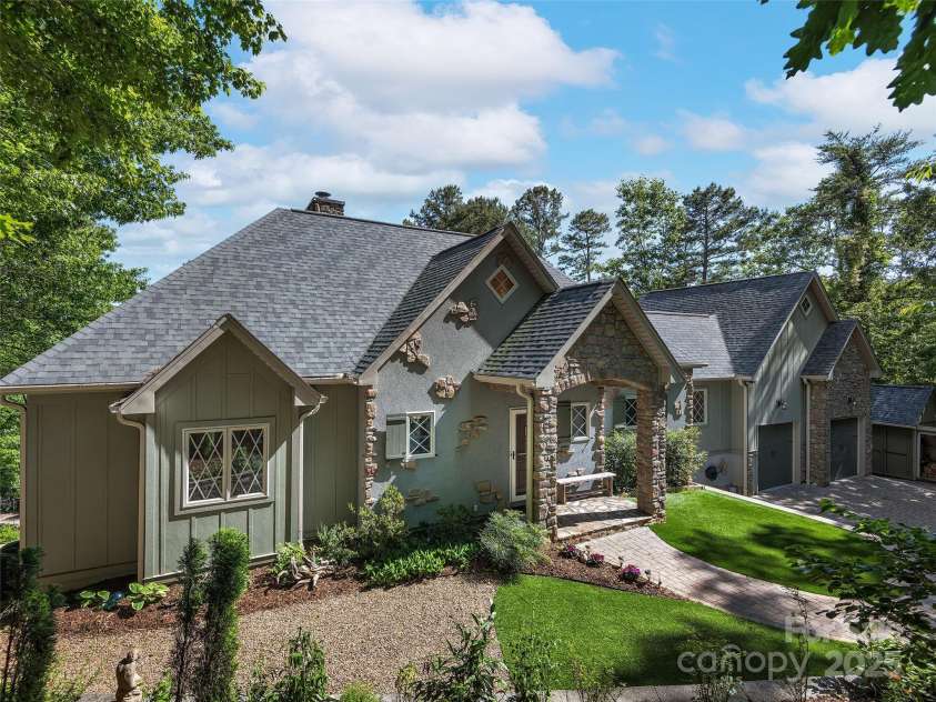 92 Island View Court, Mill Spring, NC 28756.  MLS# CAR4263275, YatesRealty ID 19790. 