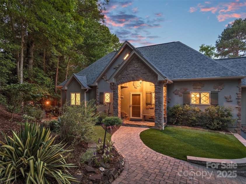 92 Island View Court, Mill Spring, NC 28756.  MLS# CAR4263275, YatesRealty ID 19790. 