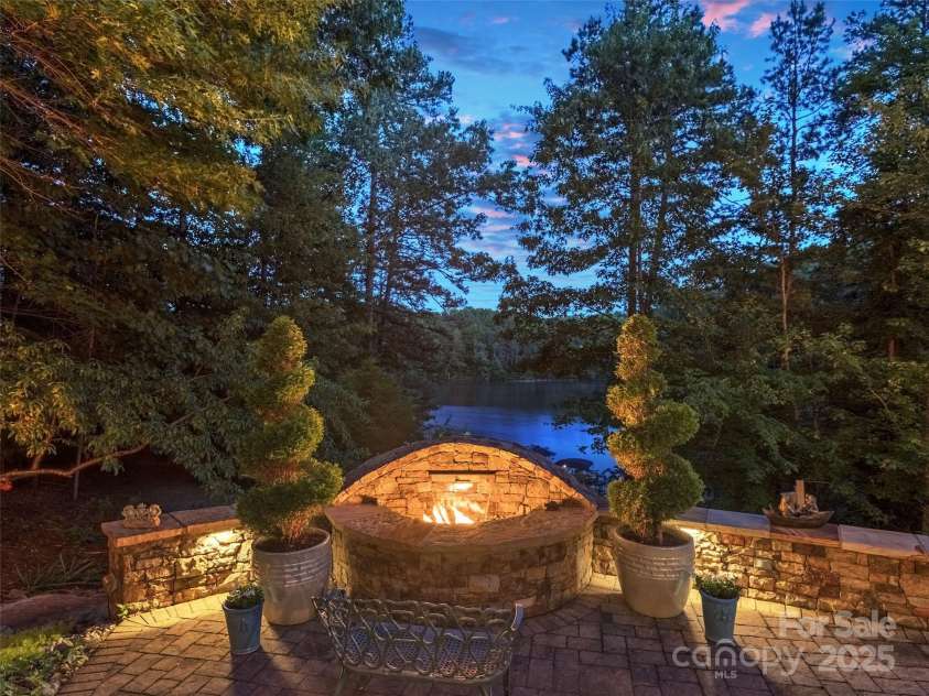 92 Island View Court, Mill Spring, NC 28756.  MLS# CAR4263275, YatesRealty ID 19790. 