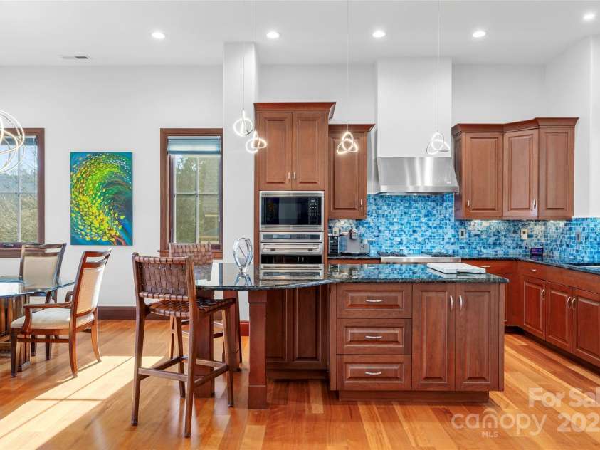 34 Foxbridge Way, Arden, NC 28704.  MLS# CAR4211081, YatesRealty ID 19791. Kitchen