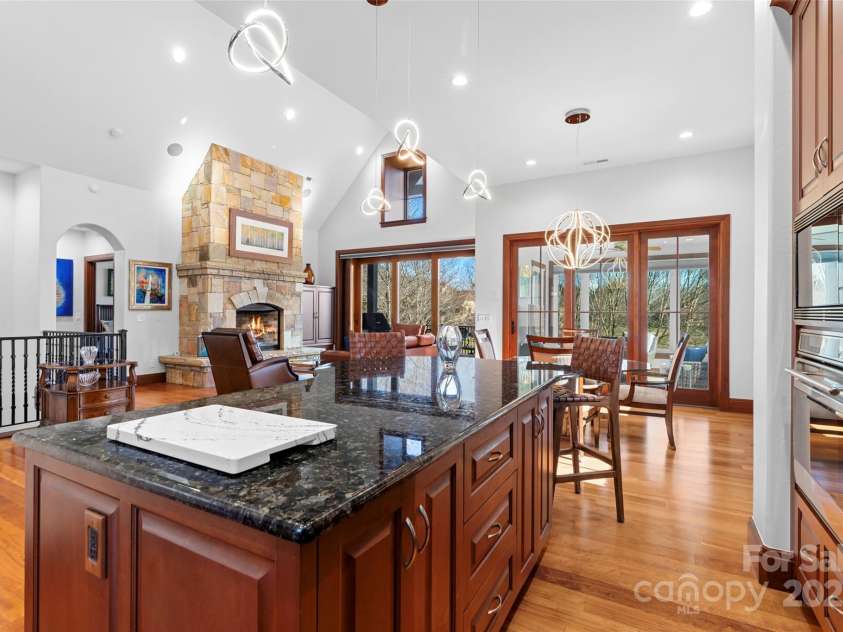 34 Foxbridge Way, Arden, NC 28704.  MLS# CAR4211081, YatesRealty ID 19791. Kitchen