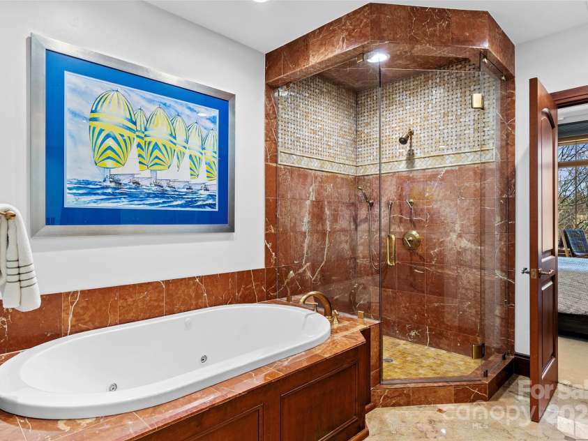34 Foxbridge Way, Arden, NC 28704.  MLS# CAR4211081, YatesRealty ID 19791. Primary Bathroom