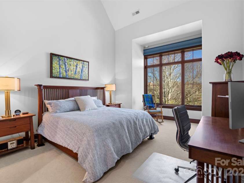 34 Foxbridge Way, Arden, NC 28704.  MLS# CAR4211081, YatesRealty ID 19791. Primary Bedroom