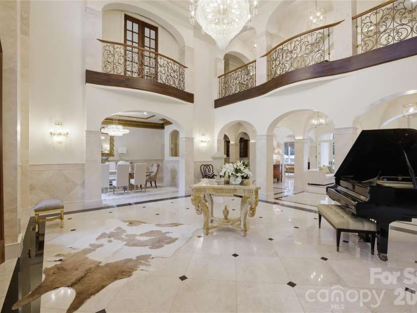 16460 Marvin Road, Charlotte, NC 28277.  MLS# CAR4377233, YatesRealty ID 19794. Foyer 