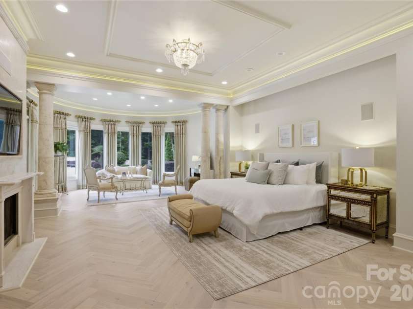 16460 Marvin Road, Charlotte, NC 28277.  MLS# CAR4377233, YatesRealty ID 19794. Primary suite
