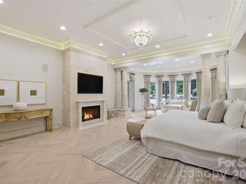 16460 Marvin Road, Charlotte, NC 28277.  MLS# CAR4377233, YatesRealty ID 19794. Primary Suite 