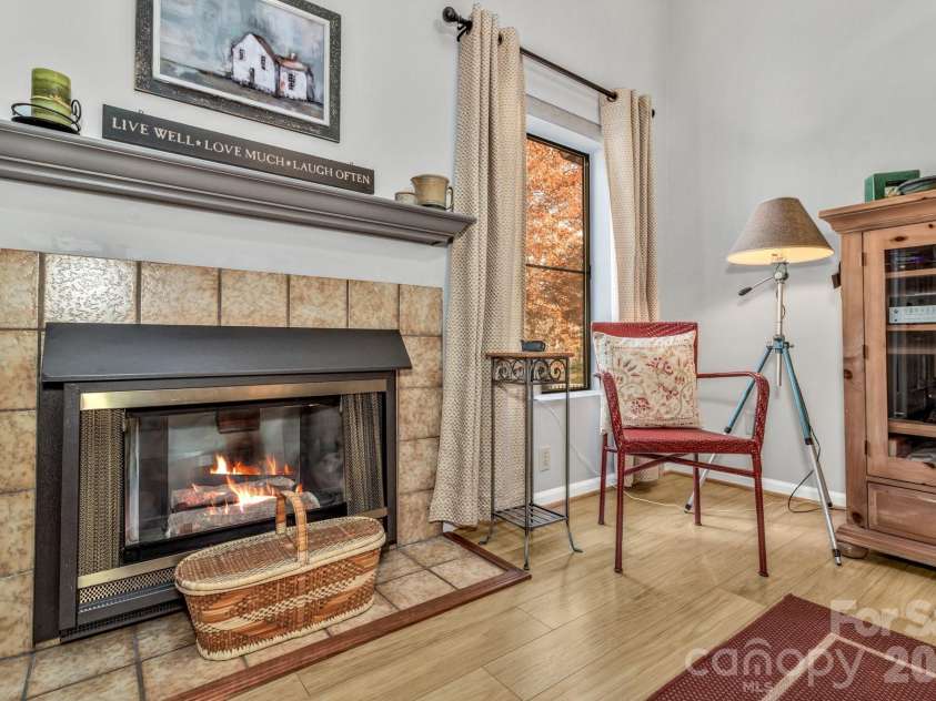 103 Cimarron Drive, Asheville, NC 28803.  MLS# CAR4418858, YatesRealty ID 19795. 