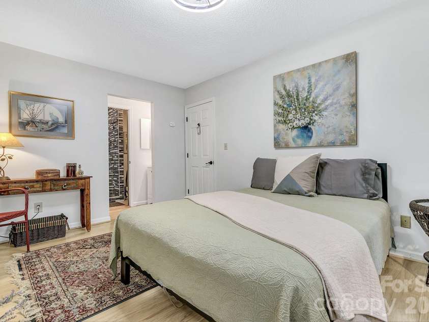 103 Cimarron Drive, Asheville, NC 28803.  MLS# CAR4418858, YatesRealty ID 19795. 