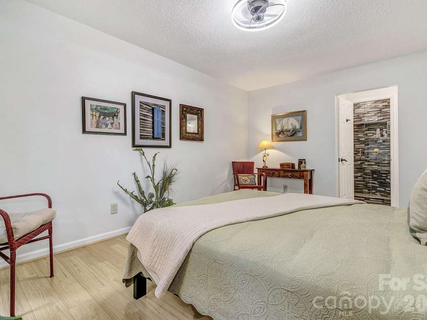 103 Cimarron Drive, Asheville, NC 28803.  MLS# CAR4418858, YatesRealty ID 19795. 