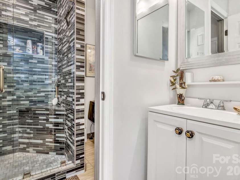 103 Cimarron Drive, Asheville, NC 28803.  MLS# CAR4418858, YatesRealty ID 19795. 