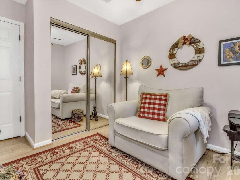 103 Cimarron Drive, Asheville, NC 28803.  MLS# CAR4418858, YatesRealty ID 19795. 