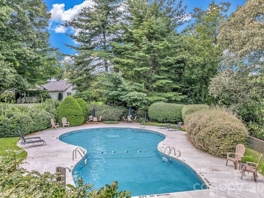 103 Cimarron Drive, Asheville, NC 28803.  MLS# CAR4418858, YatesRealty ID 19795. 