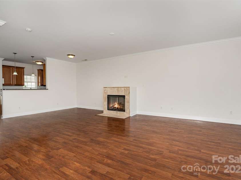 4368 Yoruk Forest Lane, Charlotte, NC 28211.  MLS# CAR4258326, YatesRealty ID 19795. 