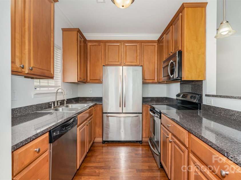 4368 Yoruk Forest Lane, Charlotte, NC 28211.  MLS# CAR4258326, YatesRealty ID 19795. 