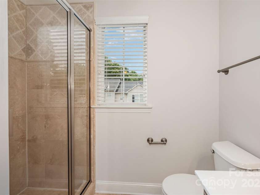 4368 Yoruk Forest Lane, Charlotte, NC 28211.  MLS# CAR4258326, YatesRealty ID 19795. 