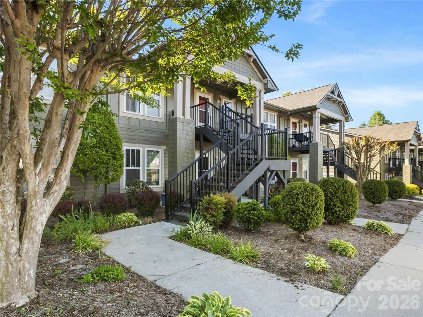 1704 Deermouse Way, Hendersonville, NC 28792.  MLS# CAR4379011, YatesRealty ID 19796. 