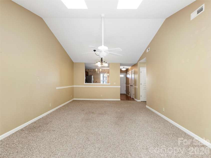 1704 Deermouse Way, Hendersonville, NC 28792.  MLS# CAR4379011, YatesRealty ID 19796. 
