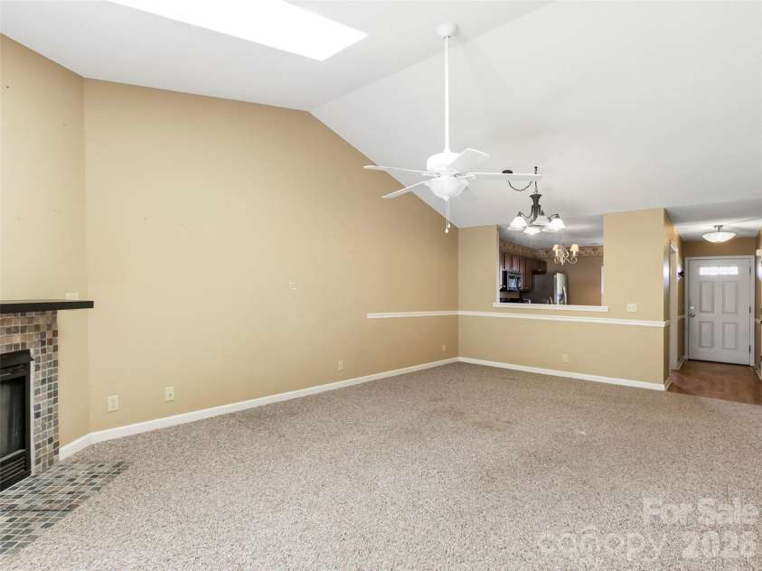 1704 Deermouse Way, Hendersonville, NC 28792.  MLS# CAR4379011, YatesRealty ID 19796. 